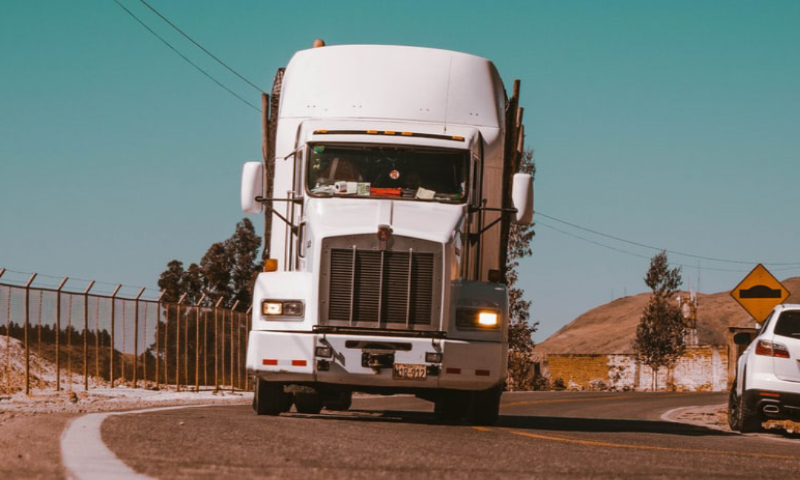 Veterans, women help the trucking industry thrive according to the US Census Bureau