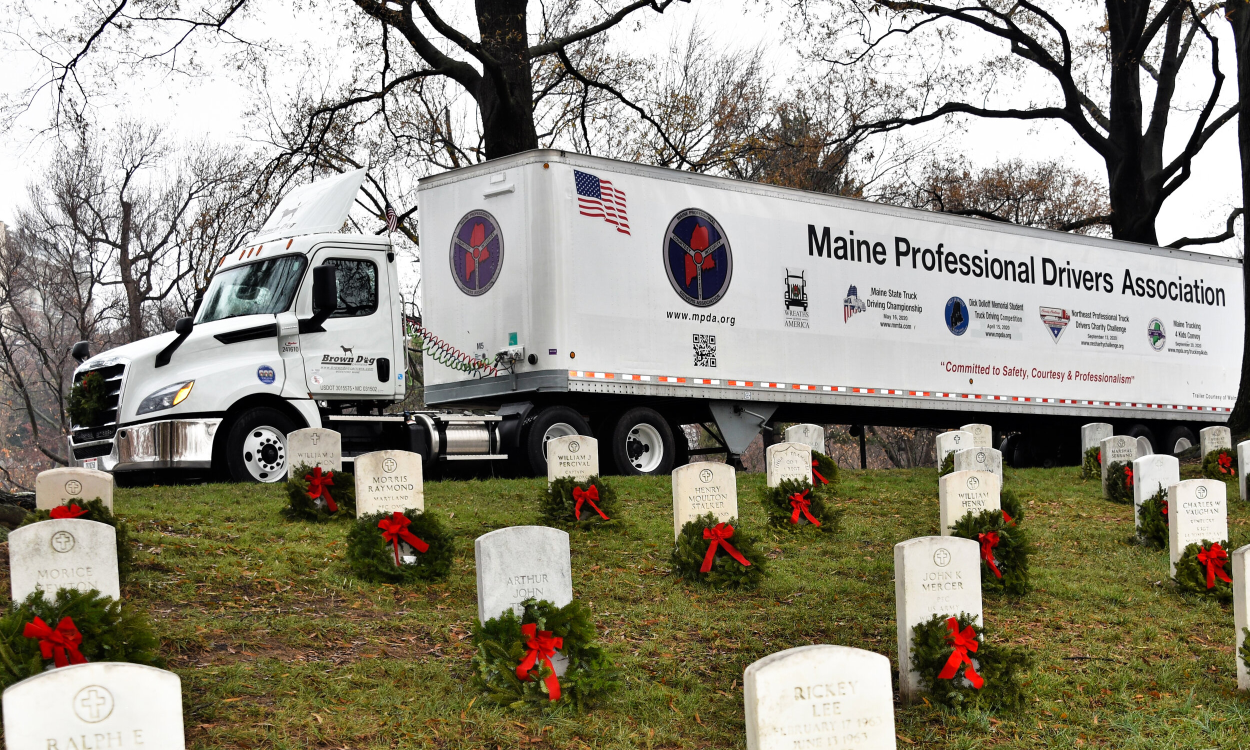 Trucking company to host Wreaths Across America Education Exhibit